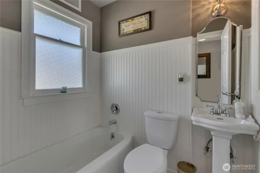 Property photo for 4925 Monta Vista Drive E, Edgewood photo 14