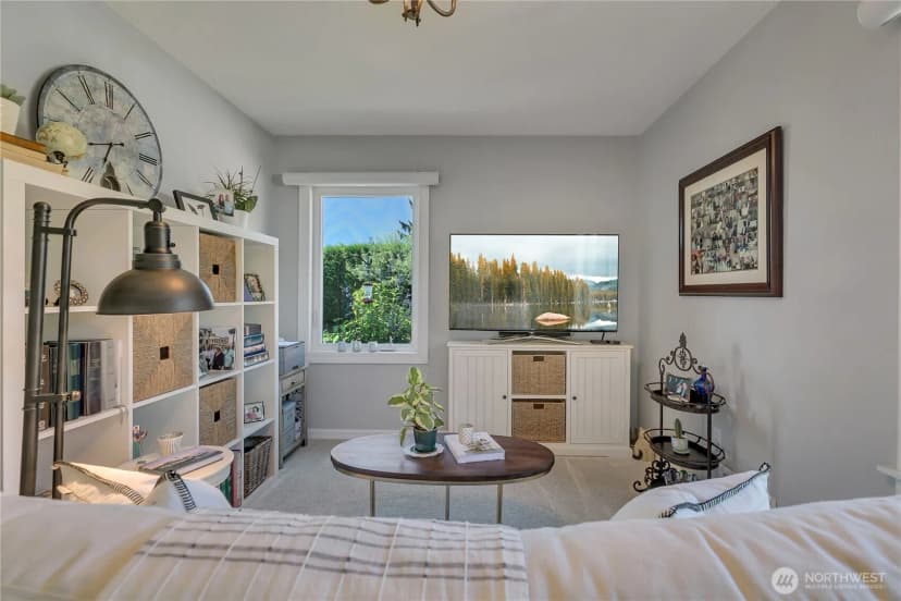 Property photo for 4925 Monta Vista Drive E, Edgewood photo 12
