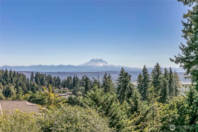 Property photo for 4925 Monta Vista Drive E, Edgewood photo 4