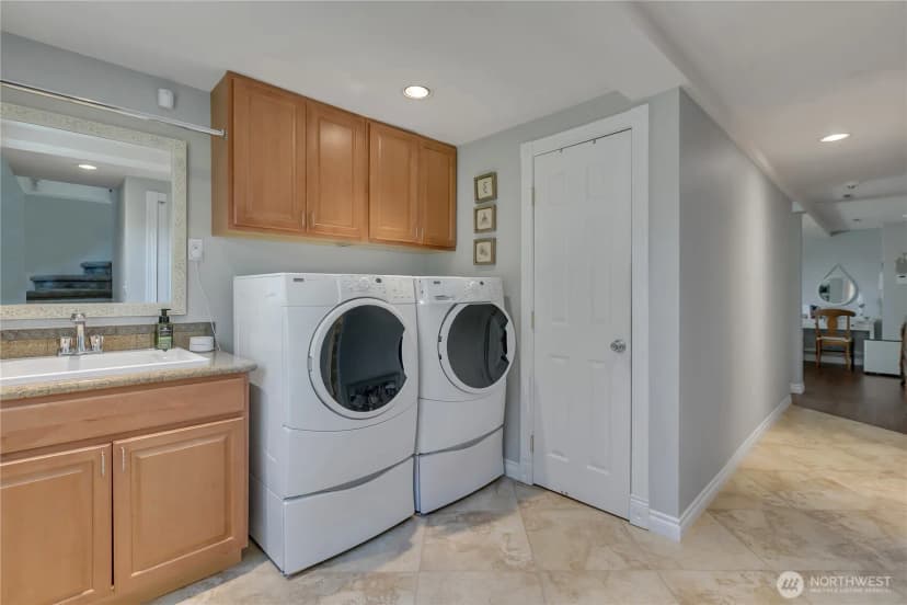 Property photo for 4925 Monta Vista Drive E, Edgewood photo 15