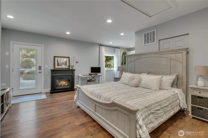 Property photo for 4925 Monta Vista Drive E, Edgewood photo 33