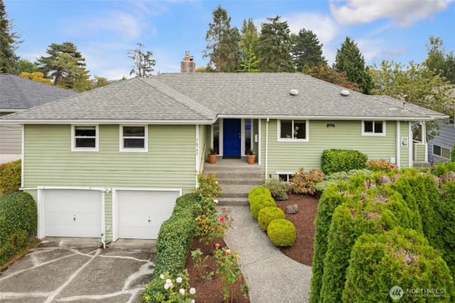 Property photo for 16742 45th Avenue Ne, Lake Forest Park