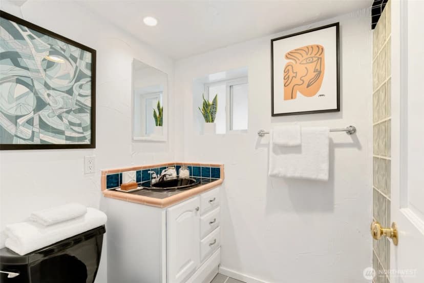 Property photo for 16742 45th Avenue Ne, Lake Forest Park photo 27