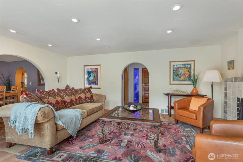 Property photo for 16742 45th Avenue Ne, Lake Forest Park photo 8