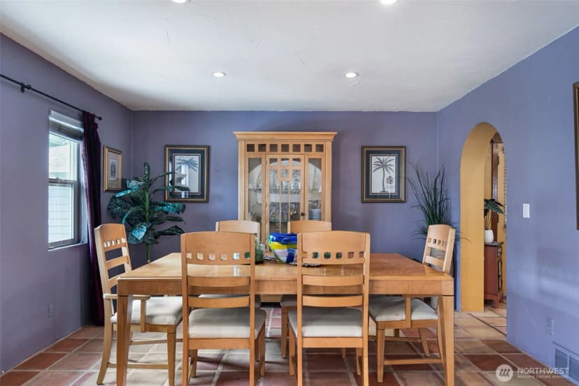 Property photo for 16742 45th Avenue Ne, Lake Forest Park photo 9