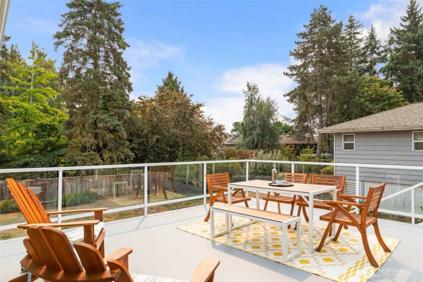 Property photo for 16742 45th Avenue Ne, Lake Forest Park photo 6