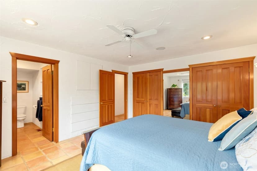 Property photo for 16742 45th Avenue Ne, Lake Forest Park photo 15
