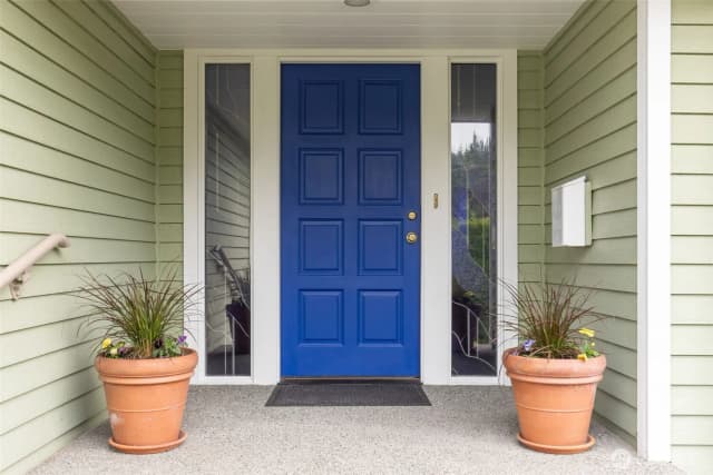 Property photo for 16742 45th Avenue Ne, Lake Forest Park photo 2