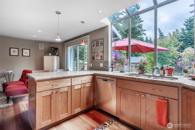 Property photo for 18131 60th Avenue W, Lynnwood photo 9