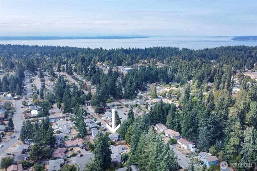 Property photo for 18131 60th Avenue W, Lynnwood photo 32