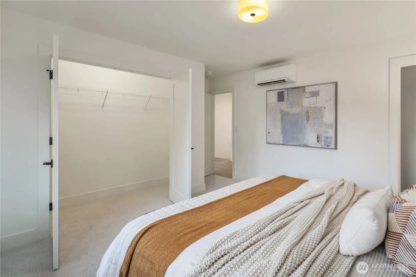 Property photo for 2616 E Roy Street, Seattle photo 19
