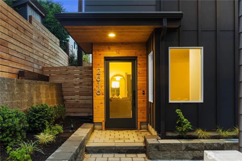 Property photo for 2616 E Roy Street, Seattle photo 30