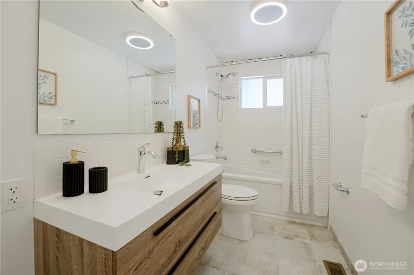 Property photo for 7015 123rd Avenue Se, Newcastle photo 38