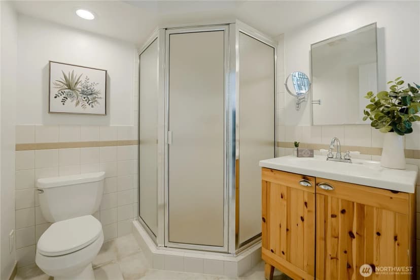 Property photo for 7015 123rd Avenue Se, Newcastle photo 39