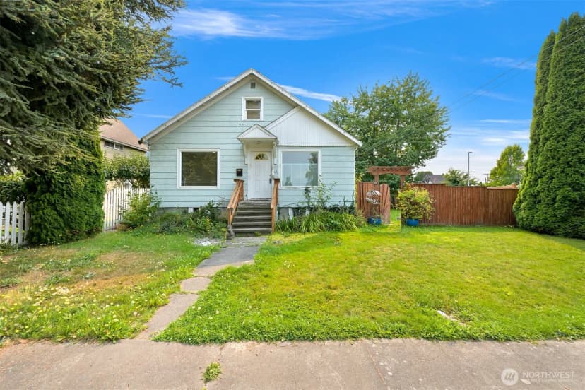 Property photo for 112 Milwaukee Street, Mount Vernon