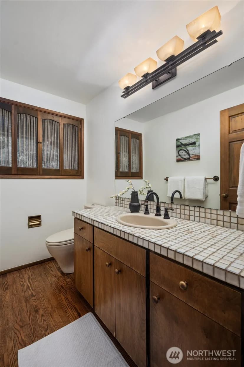 Property photo for 2606 131st Place Ne, Bellevue photo 27