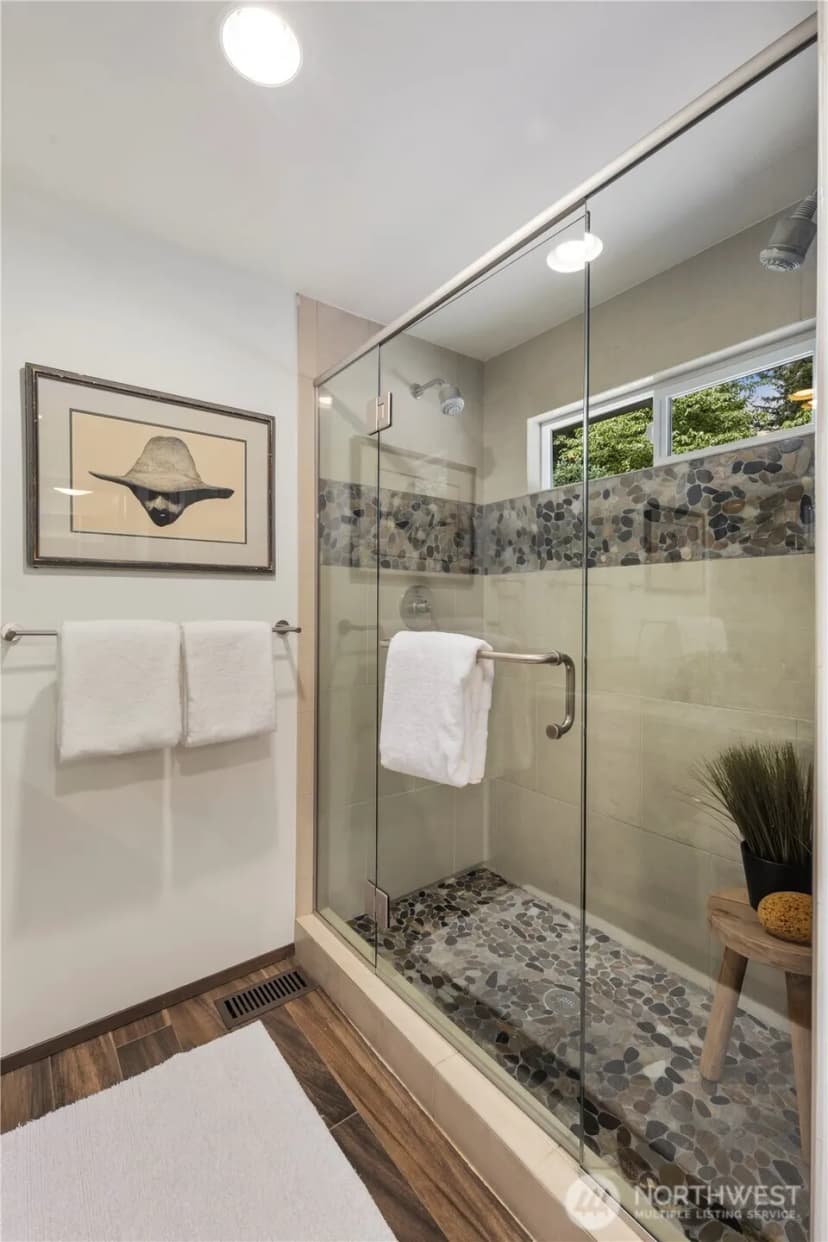 Property photo for 2606 131st Place Ne, Bellevue photo 15