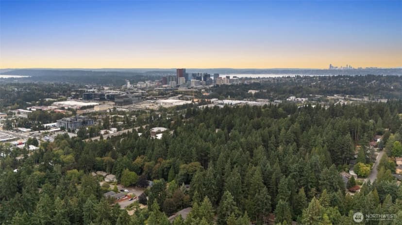 Property photo for 2606 131st Place Ne, Bellevue photo 28