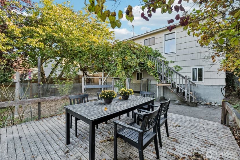Property photo for 8117 16th Avenue Sw, Seattle photo 23