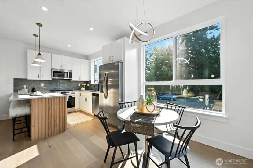 Property photo for 7522 31st Avenue Ne, Seattle photo 5