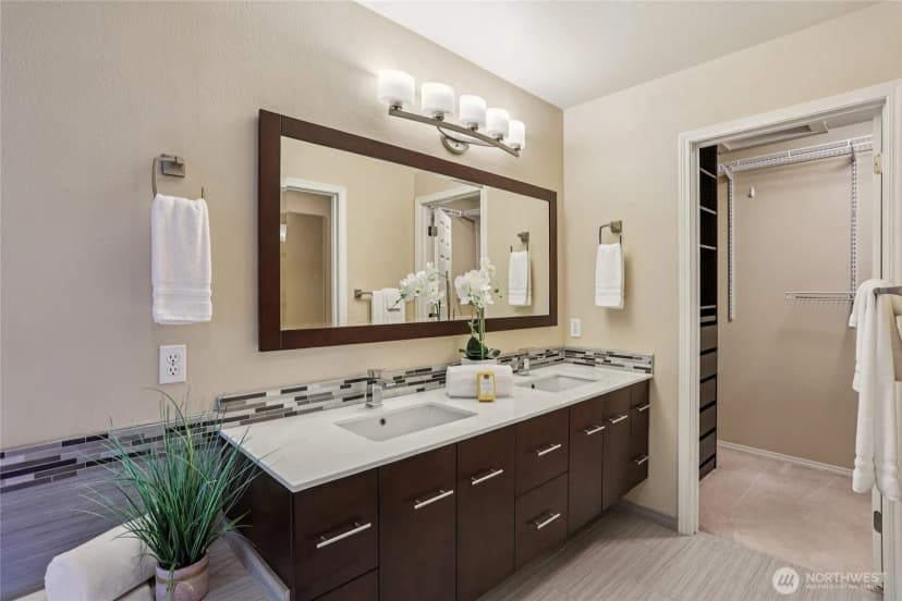 Property photo for 12118 Ne 171st Place #e202, Bothell photo 17