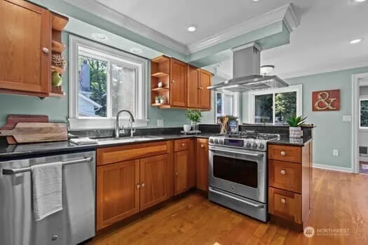Property photo for 6725 22nd Avenue Nw, Seattle photo 9
