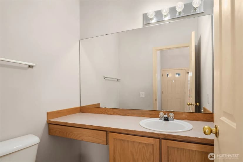 Property photo for 15604 48th Place W, Edmonds photo 13