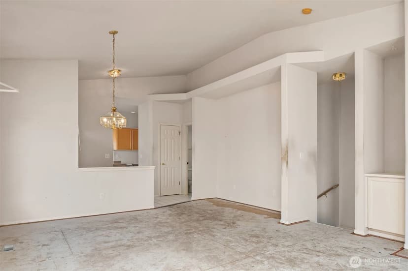 Property photo for 15604 48th Place W, Edmonds photo 4