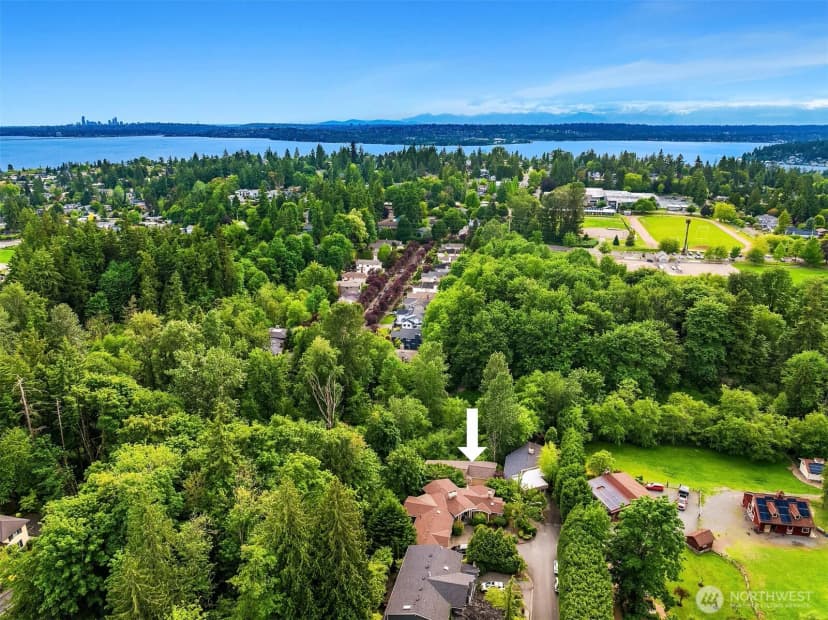 Property photo for 11005 Ne 100th Place, Kirkland photo 24
