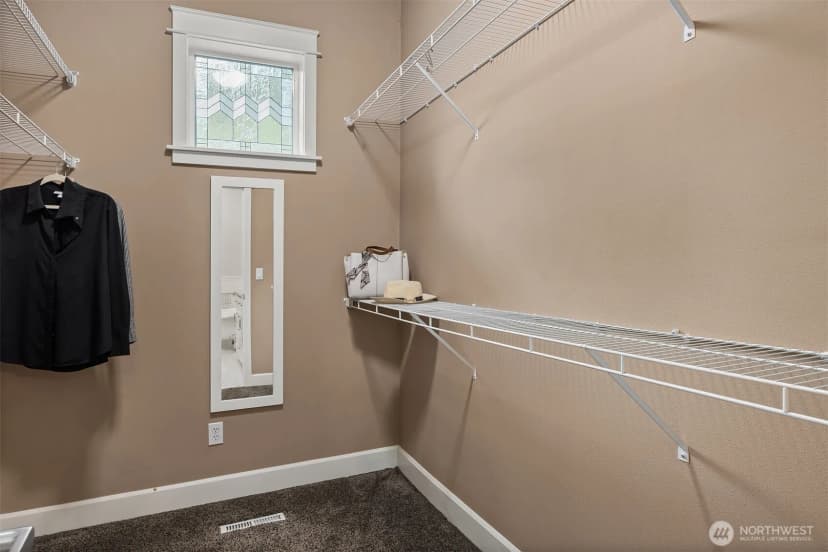 Property photo for 11005 Ne 100th Place, Kirkland photo 10