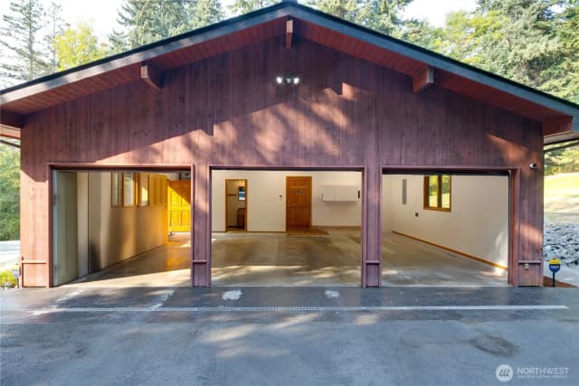 Property photo for 12210 Havekost Lane, Anacortes photo 4