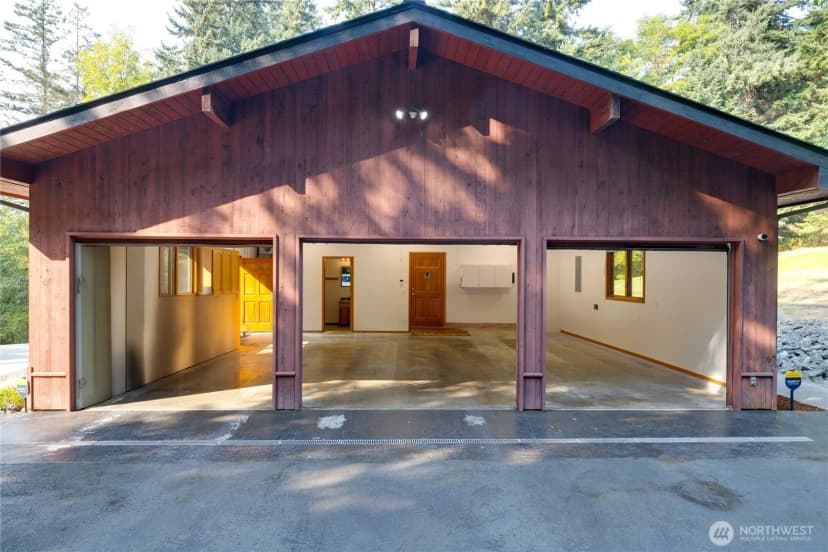 Property photo for 12210 Havekost Lane, Anacortes photo 4