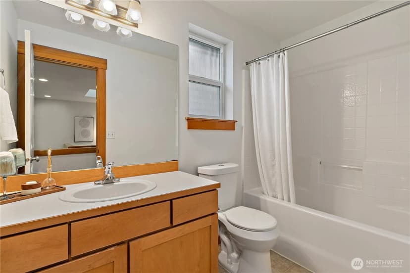 Property photo for 5468 18th Avenue Sw, Seattle photo 25