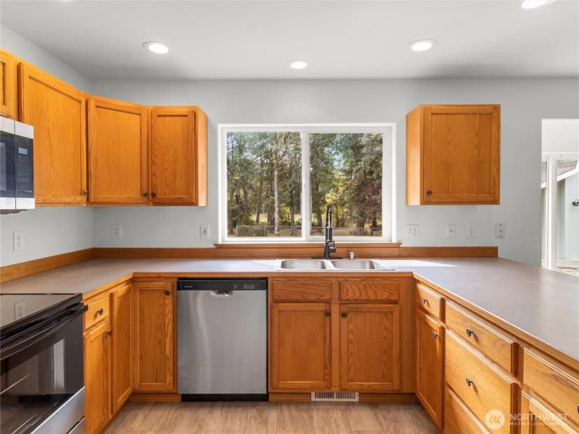 Property photo for 3607 180th Avenue Sw, Tenino photo 11