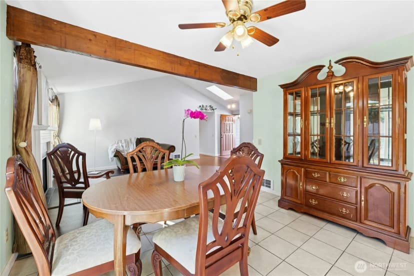 Property photo for 4906 150th Place Sw, Edmonds photo 9