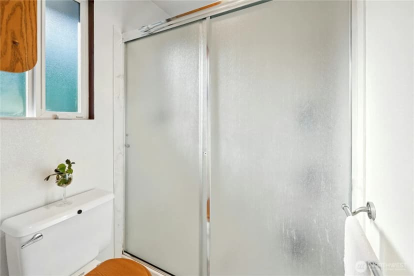 Property photo for 4906 150th Place Sw, Edmonds photo 18
