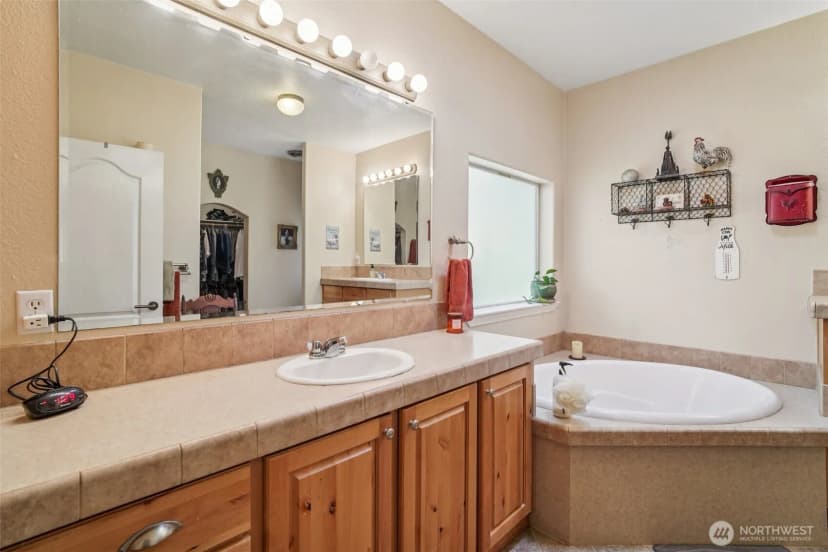 Property photo for 1136 Sandberg Lane, Coupeville photo 15