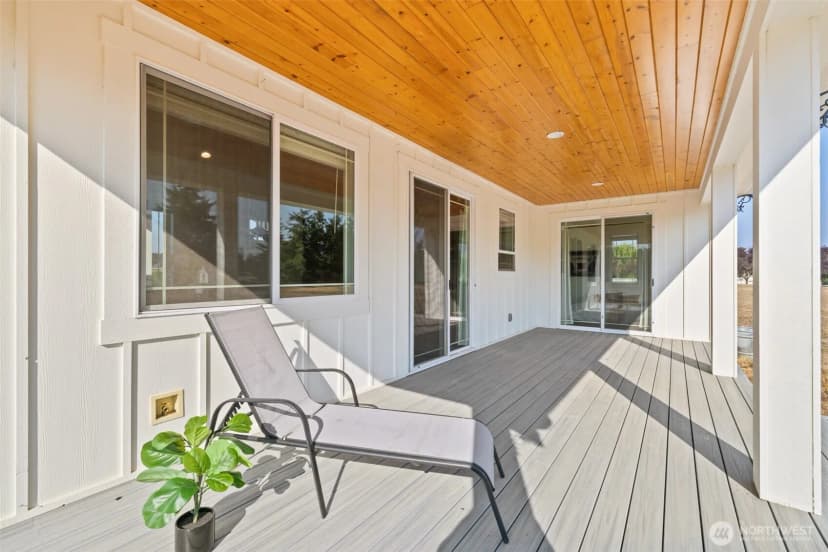 Property photo for 195 Laura Lane, Sequim photo 7