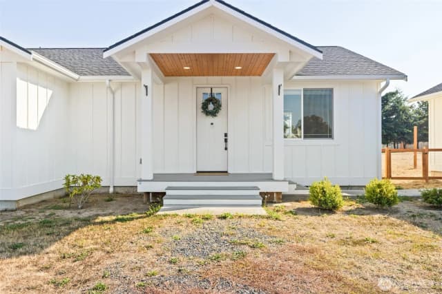 Property photo for 195 Laura Lane, Sequim