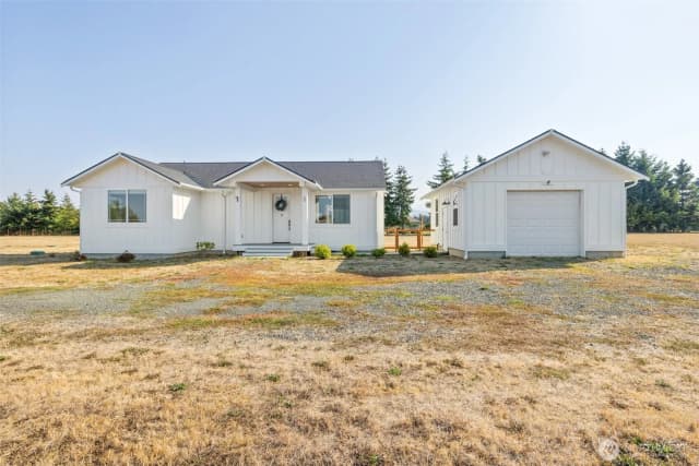 Property photo for 195 Laura Lane, Sequim photo 2
