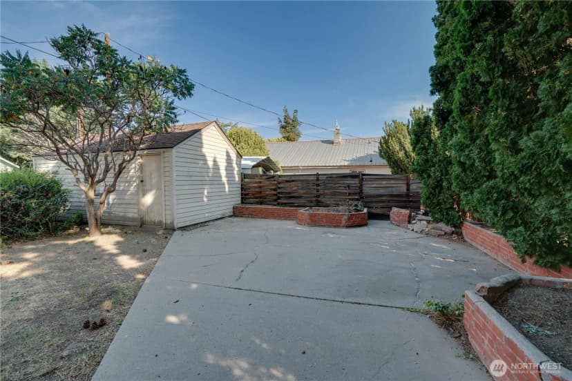 Property photo for 1044 Tyler, Wenatchee photo 2