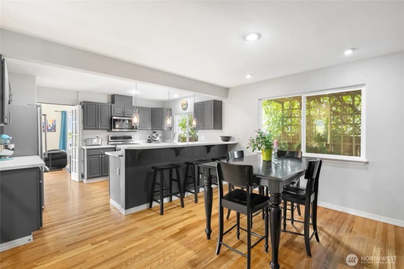 Property photo for 16267 16th Avenue Sw, Burien photo 13