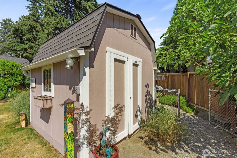 Property photo for 16267 16th Avenue Sw, Burien photo 33