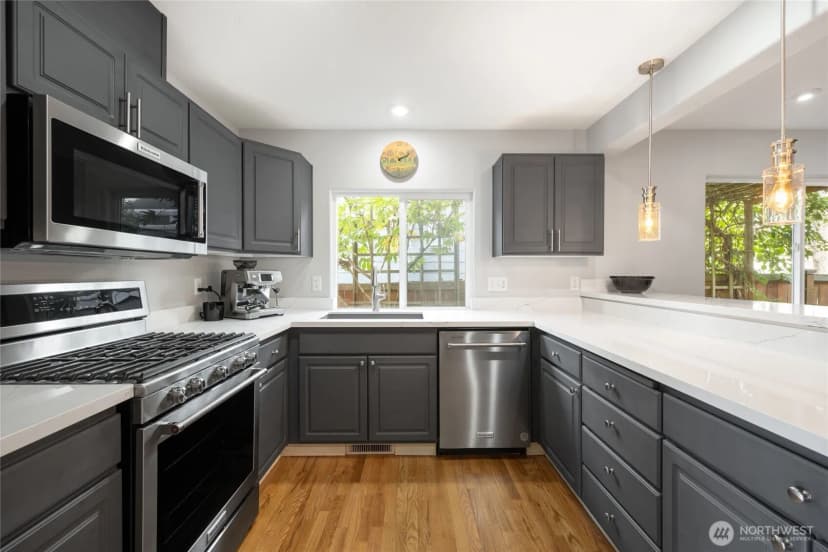 Property photo for 16267 16th Avenue Sw, Burien photo 11