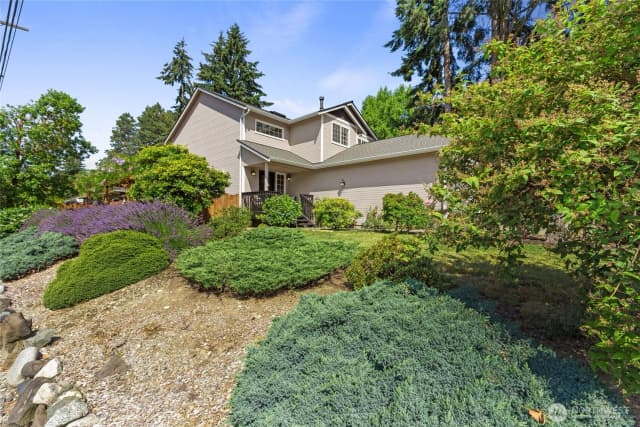 Property photo for 16267 16th Avenue Sw, Burien photo 2