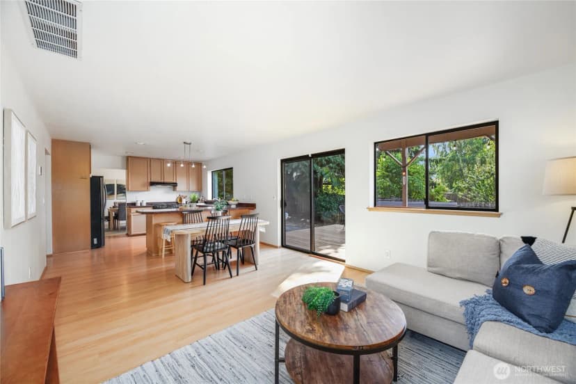 Property photo for 1307 Sw 160th Street, Burien photo 16
