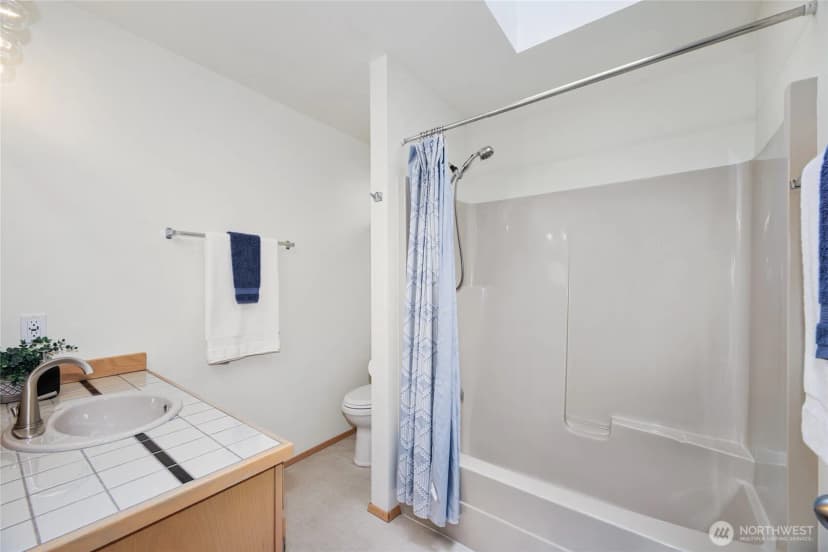 Property photo for 1307 Sw 160th Street, Burien photo 28