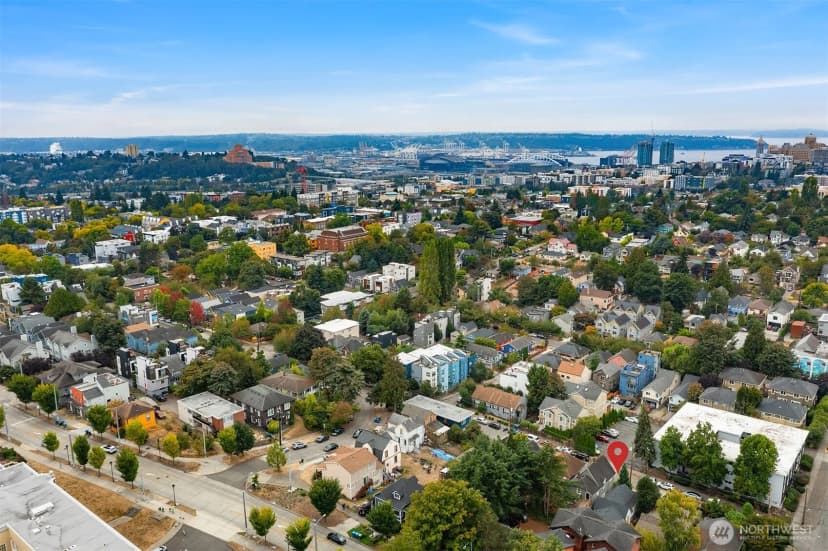 Property photo for 418 22nd Avenue, Seattle photo 15
