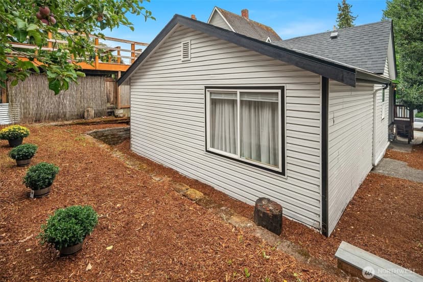 Property photo for 418 22nd Avenue, Seattle photo 17