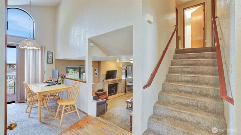 Property photo for 28108 28th Avenue S, Federal Way photo 8